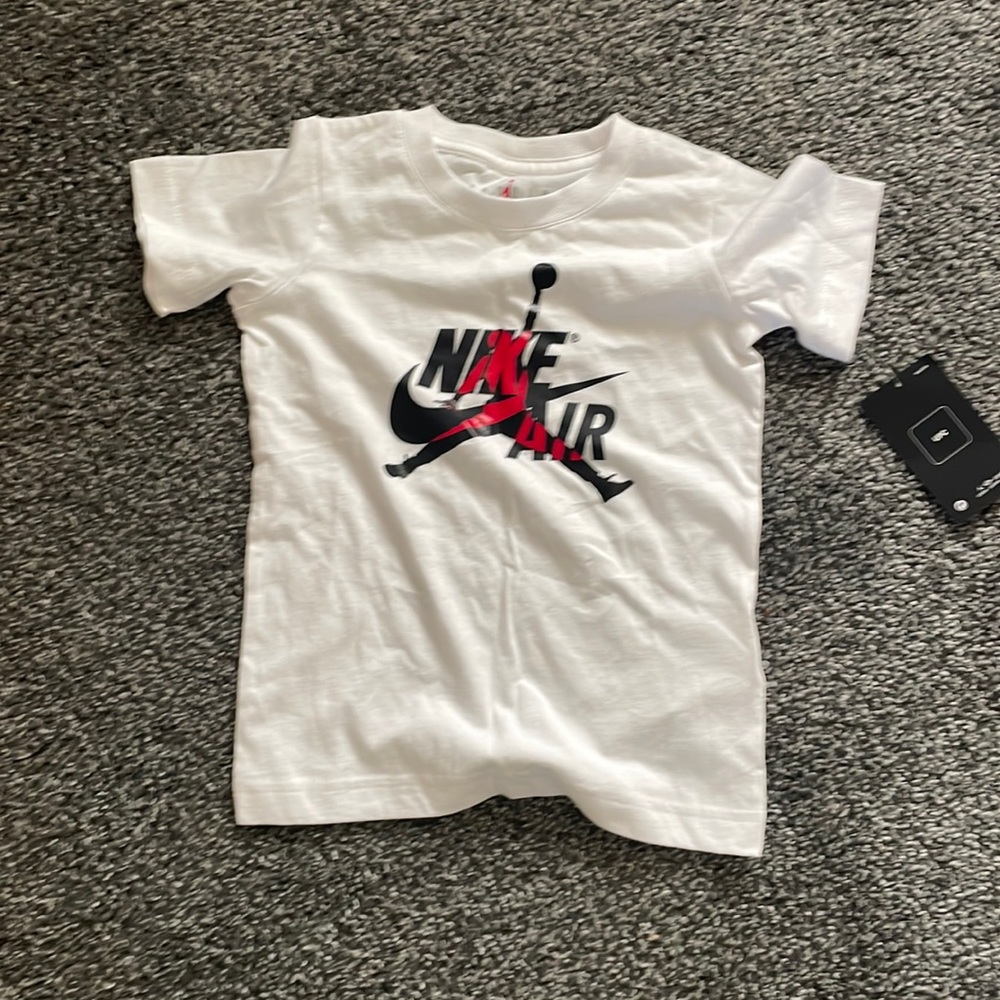 Nike tee for boys
